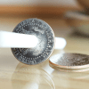 Cigarrillo atraviesa la moneda CTC (Medio Dólar) por N2G